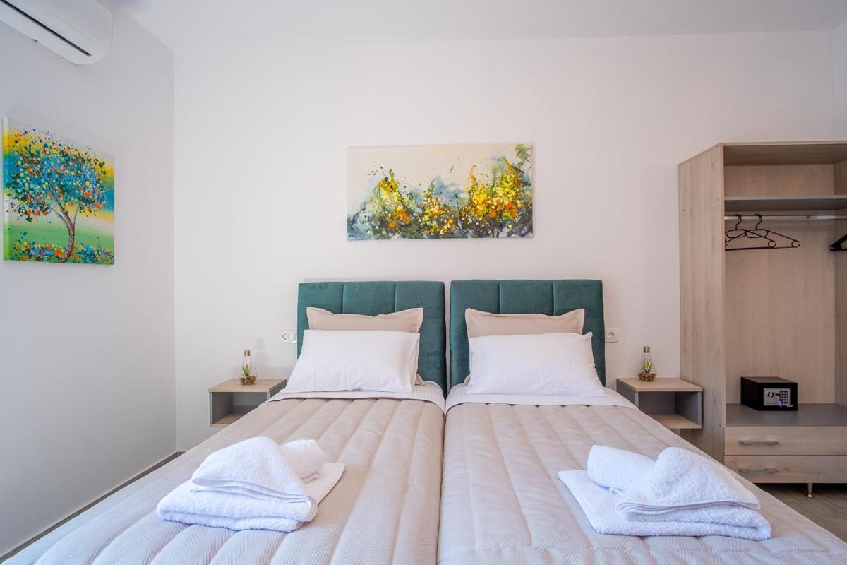 Serenity Luxe Suites Párga Kültér fotó