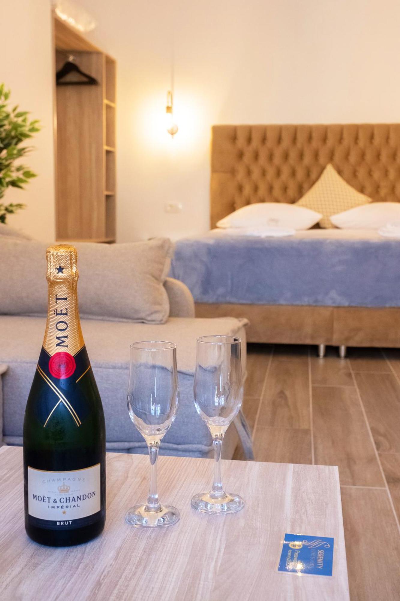 Serenity Luxe Suites Párga Kültér fotó