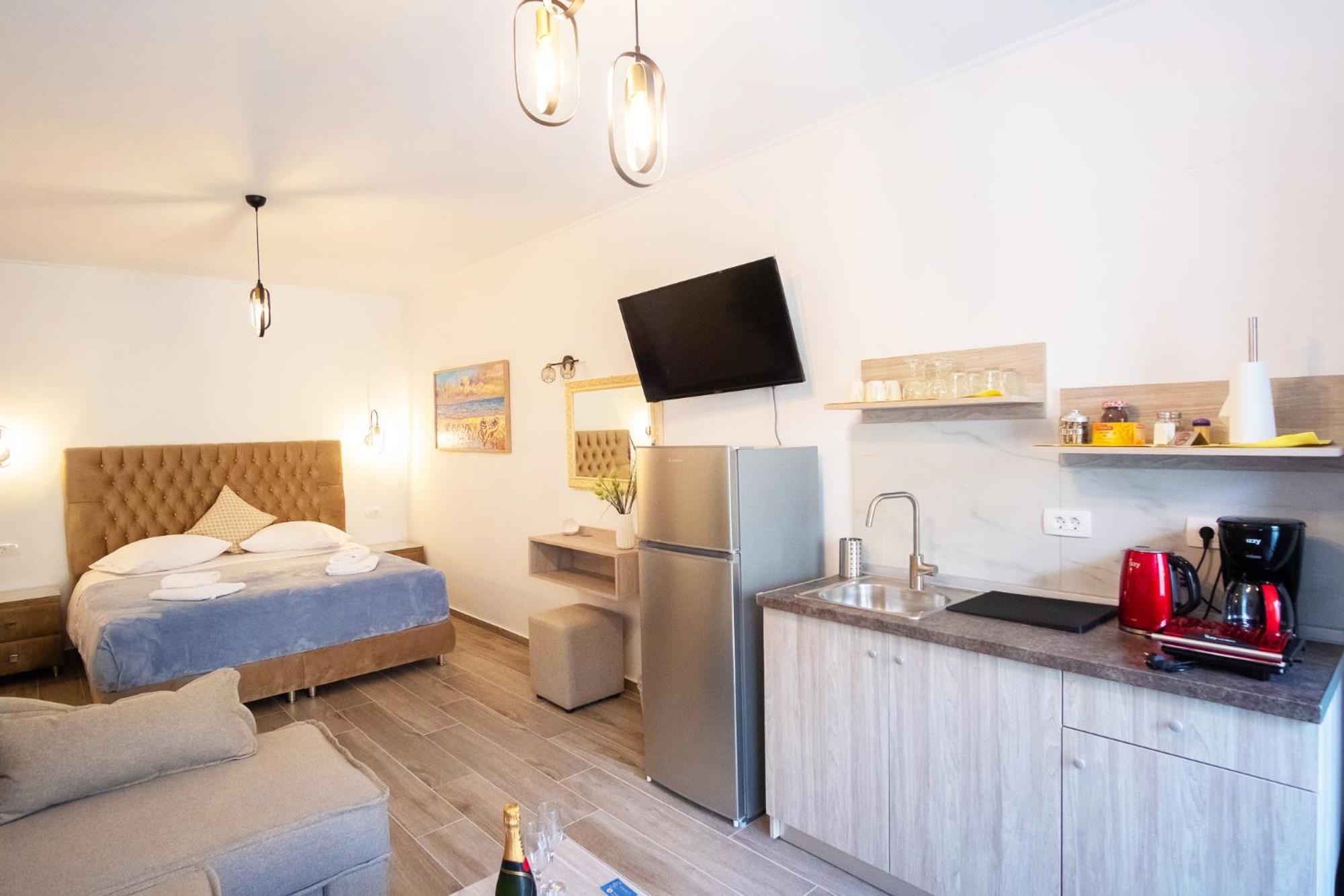 Serenity Luxe Suites Párga Kültér fotó